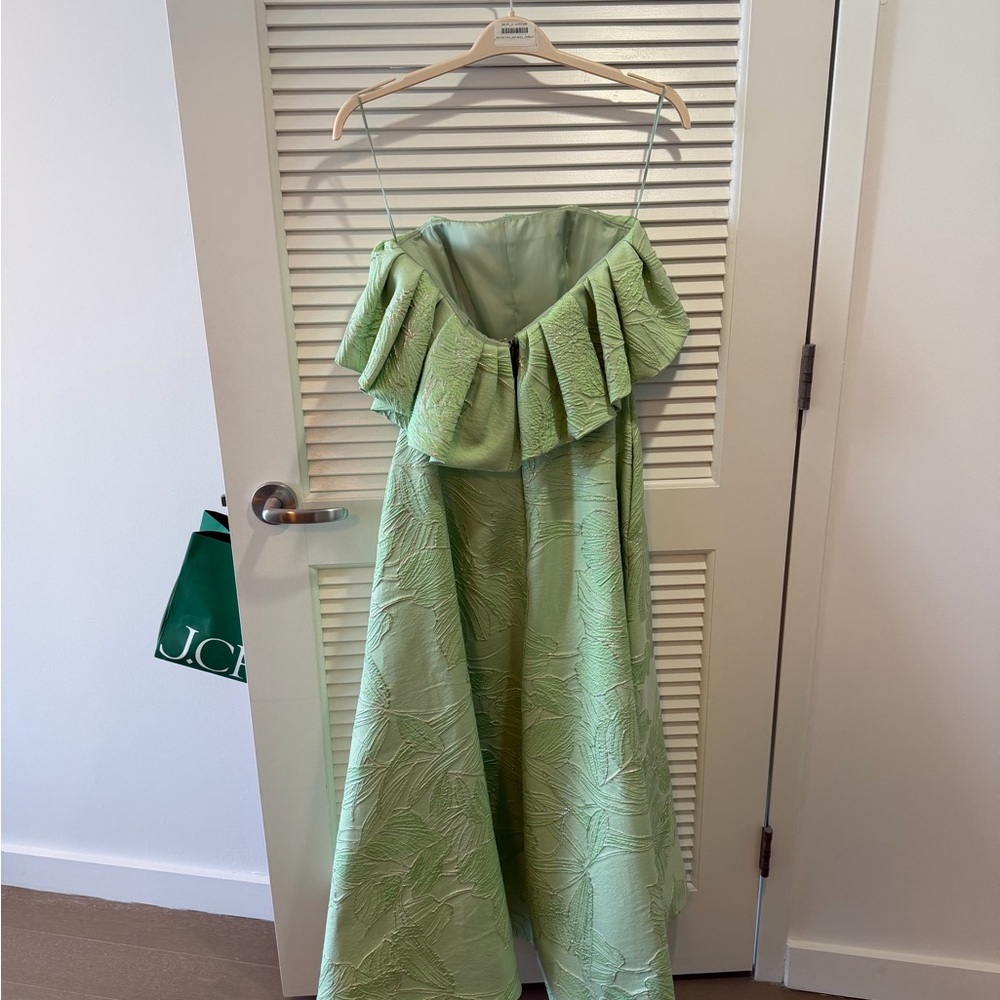 Amsale Jacquard Green Floral Ruffle Cocktail Gown - Picture 6 of 7
